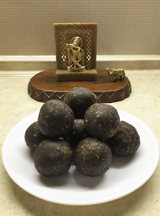 Шьям Солодка кулька, прасад