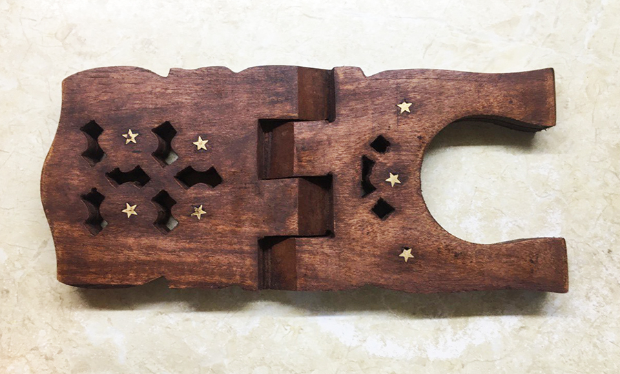 Підставка для священних книг 