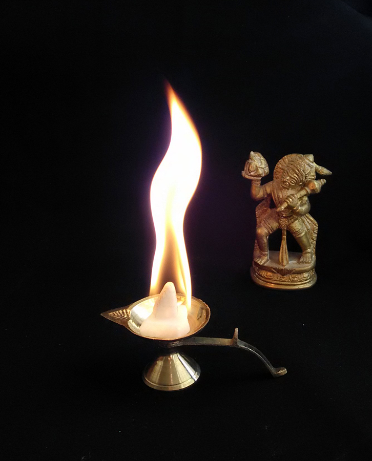 Приминение камфоры в пудже