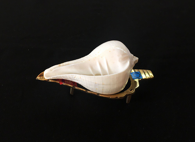 Mушля для пуджі з підставкою