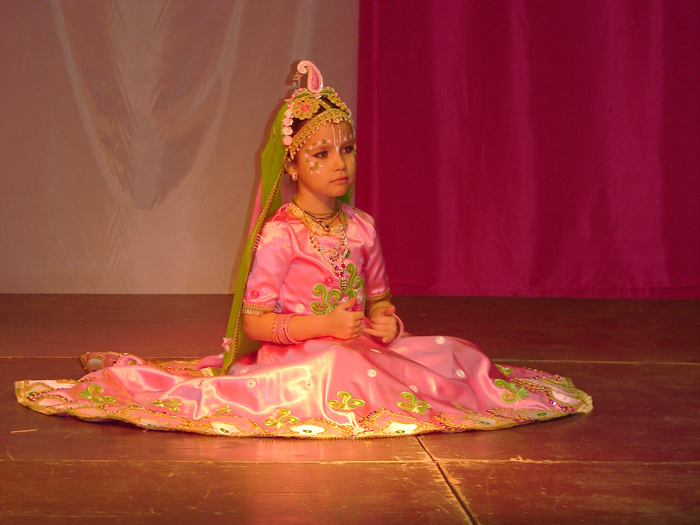 Одежда для индийских танцев Одежда для индийских танцев