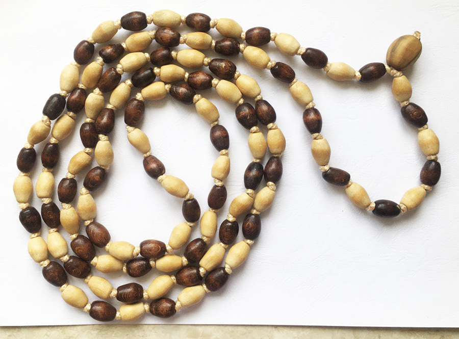 Чотки для медитації з бука, тоновані акрилом