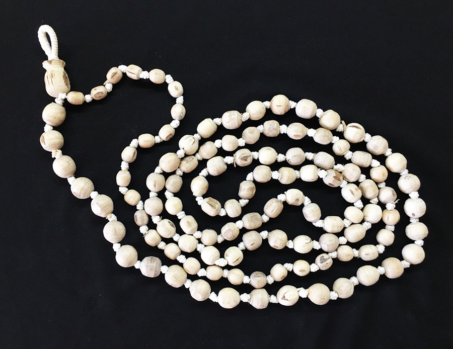 Вервиці Туласі. 108 намистин