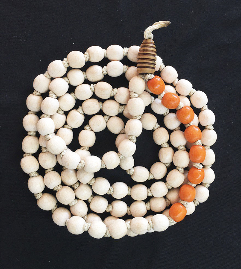 Вервиці з бука. 108 намистин