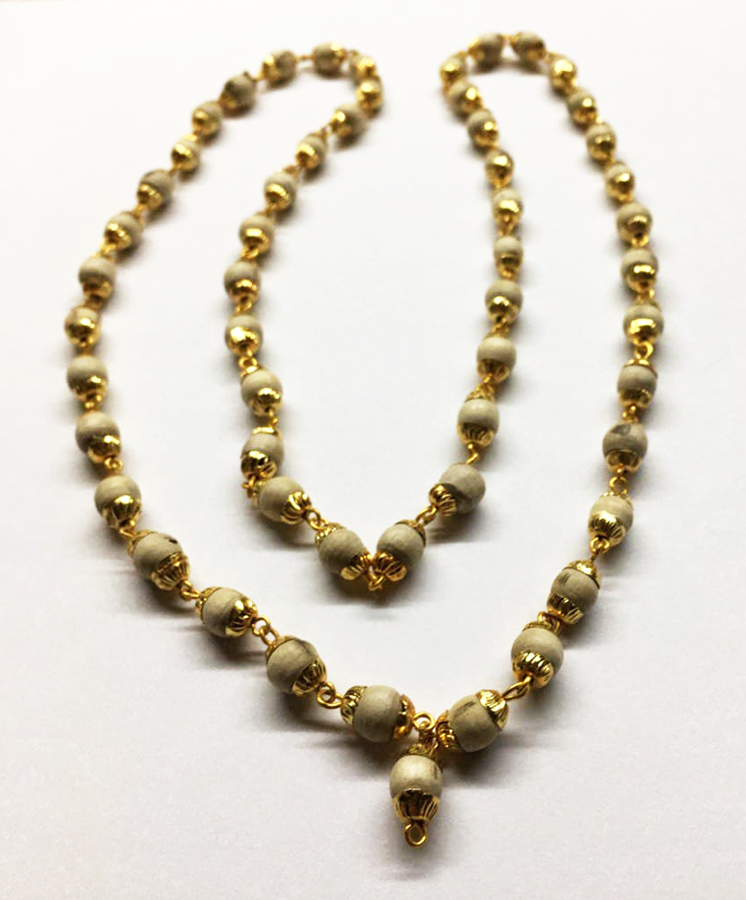 Бусы из туласи в золоте