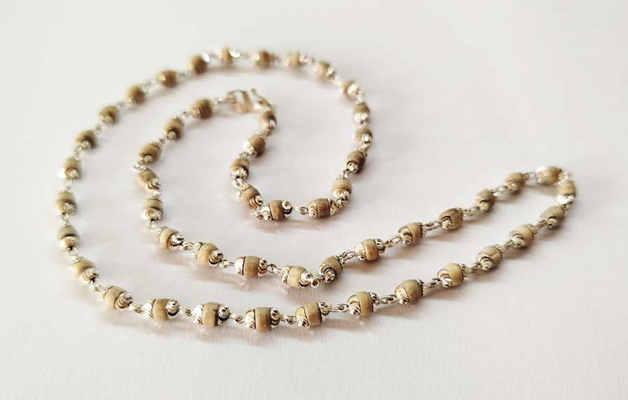 Туласі у сріблі з насічками