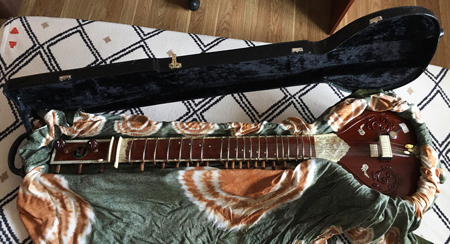 Sitar з кофром