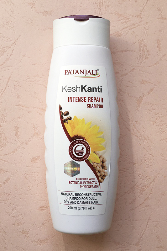 Натуральний шампунь Patanjali Kesh Kanti intense repair