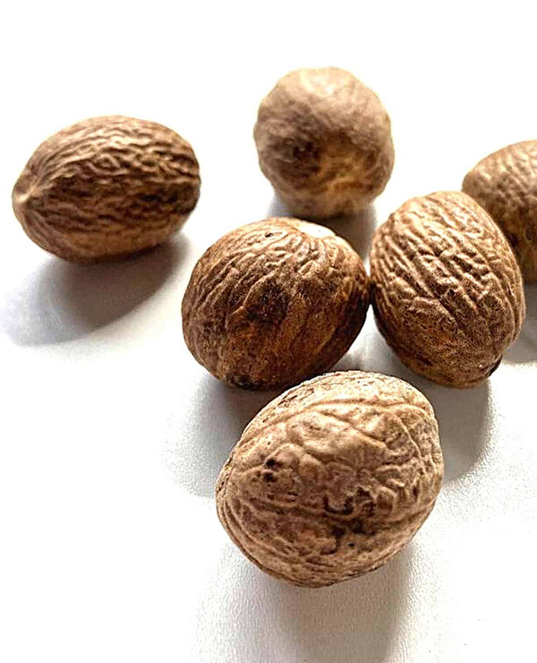 Мускатний горіх цілий